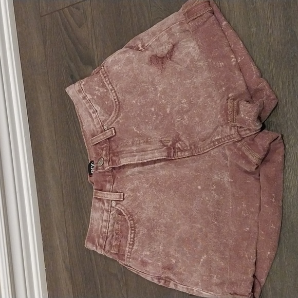 BDG Urban Outfitters Mom High-Rise Short - Picture 1 of 3